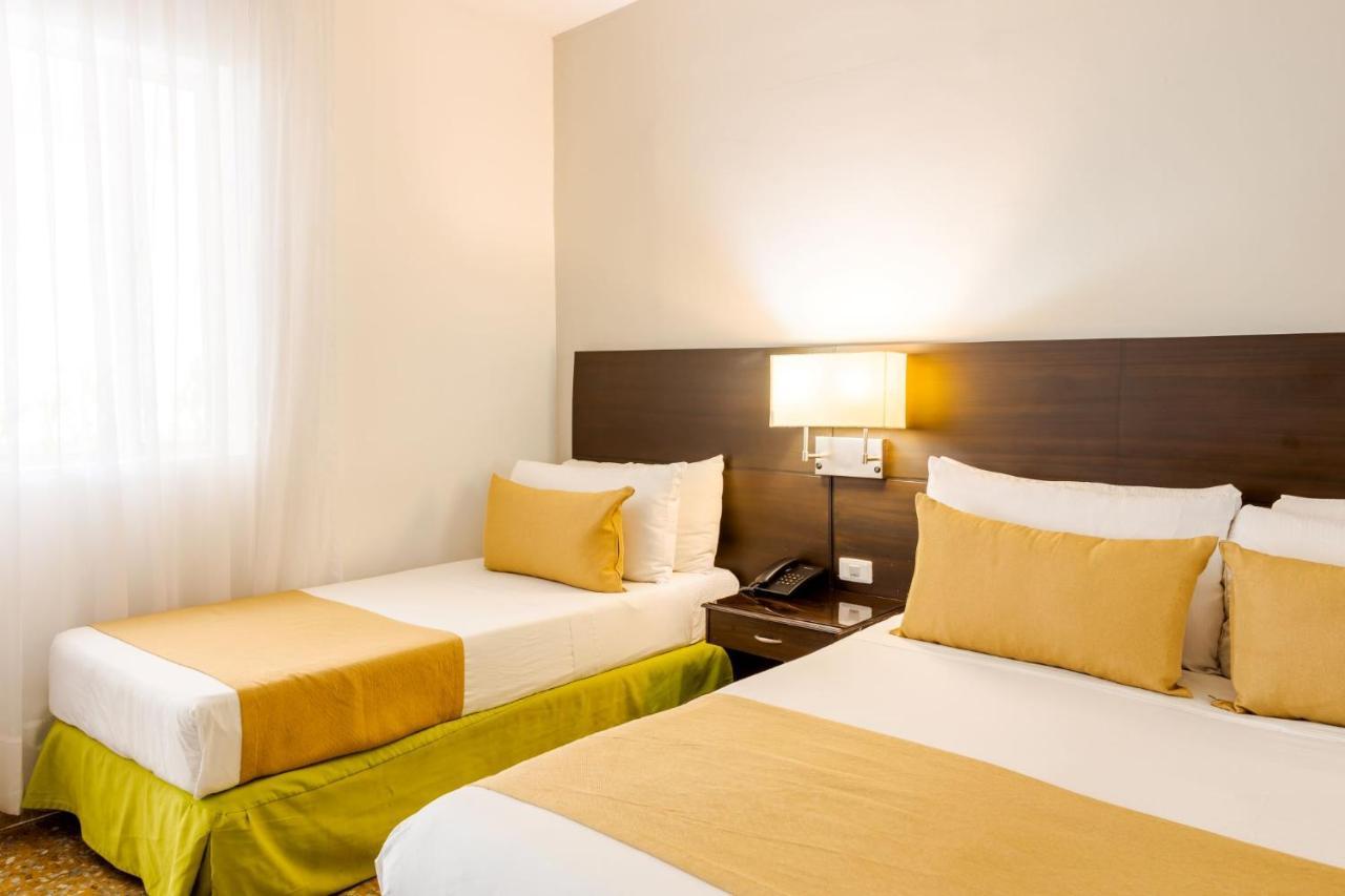 Hotel Manantial Melgar Torre 2 ภายนอก รูปภาพ