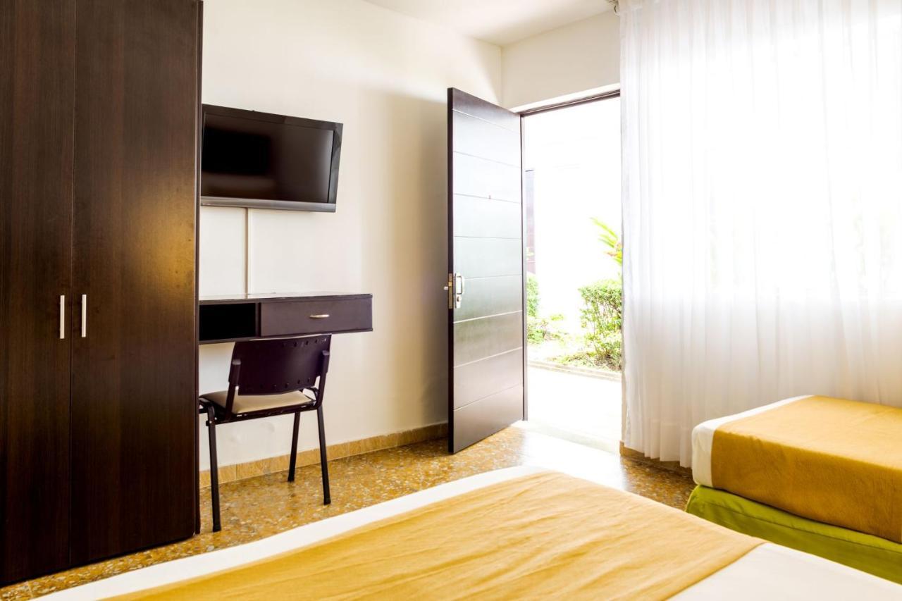 Hotel Manantial Melgar Torre 2 ภายนอก รูปภาพ
