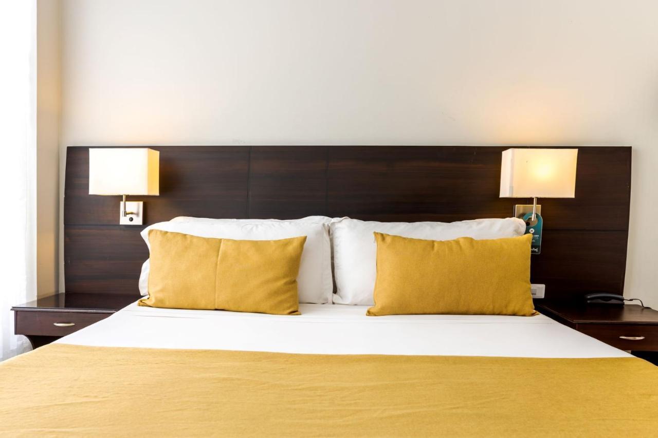 Hotel Manantial Melgar Torre 2 ภายนอก รูปภาพ